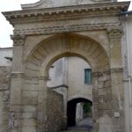 Ancienne abbaye Saint-Césaire