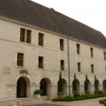 Ancienne abbaye Saint-Ambroix, puis hôtel de Bourbon