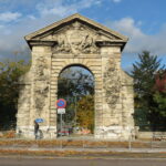 Porte Guillaume-Lion, fontaine et ancienne église des Augustins