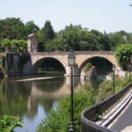 Pont, porte de pont et porte de ville